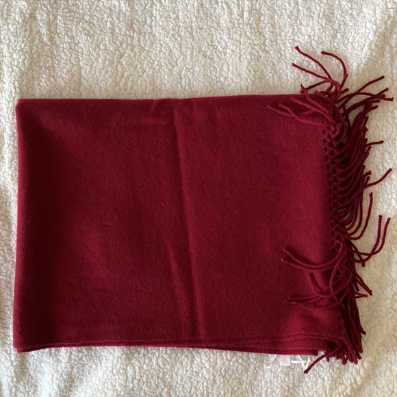 100% Cashmere Wrap - Picture 2 of 4